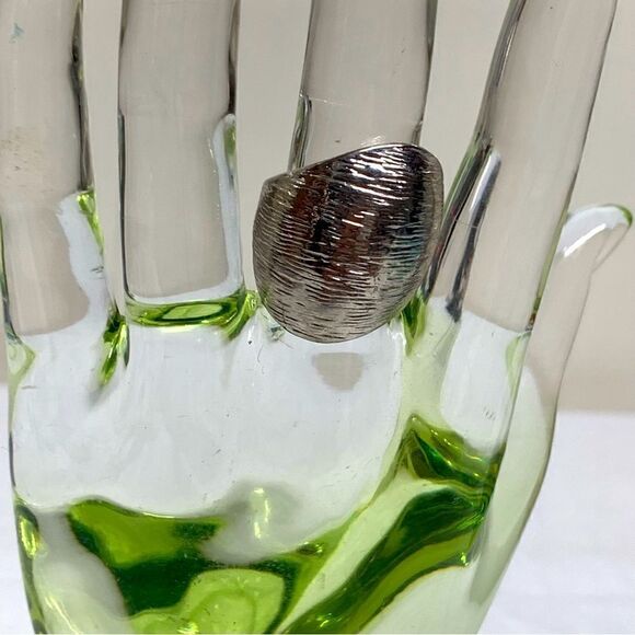 Costume Abstract Ring 1” Silver Tone Vintage Sz 8 Gorgeous - Picture 3 of 7